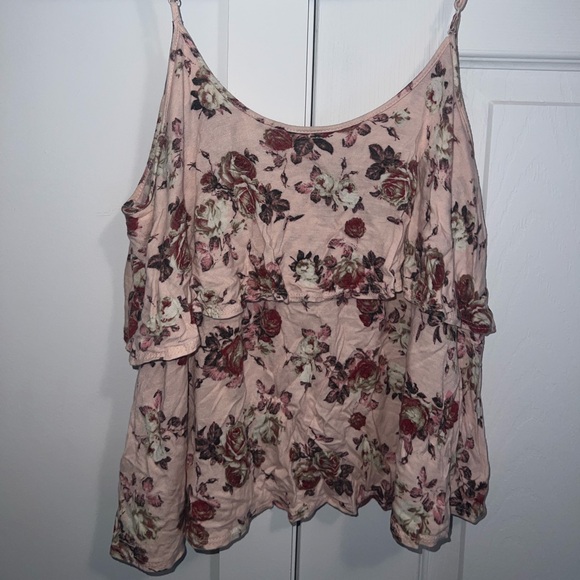 Pink floral spaghetti strap top - Picture 2 of 3